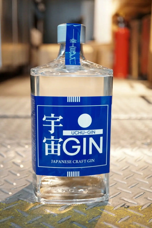 宇宙GIN 700ml ボトル 宇宙船